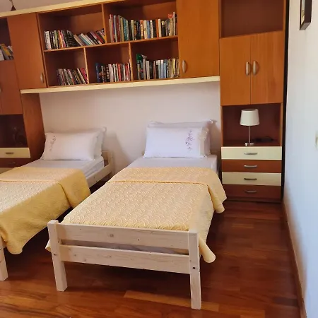 Ned's Villa